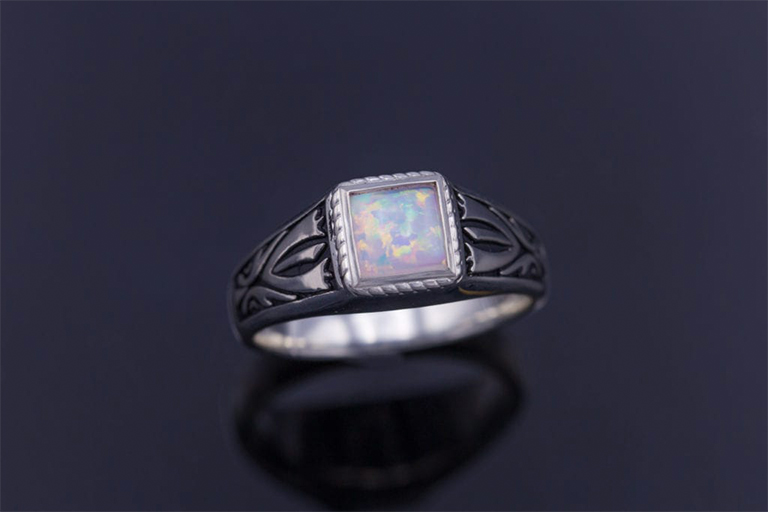 难以置信的色彩结合-选择蛋白石订婚戒指宝石 7