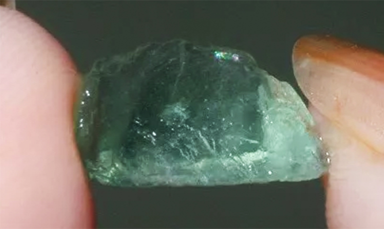 来自北卡罗来纳州Hiddenite的Hiddenite